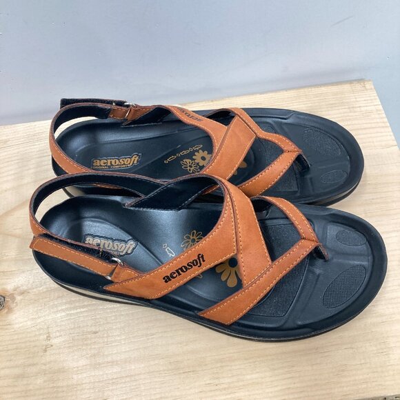 Aerosoft Deke Slingback Sandals, Size‎ Euro 39 US 8, Faux Leather, Orange-Tan - Picture 2 of 11